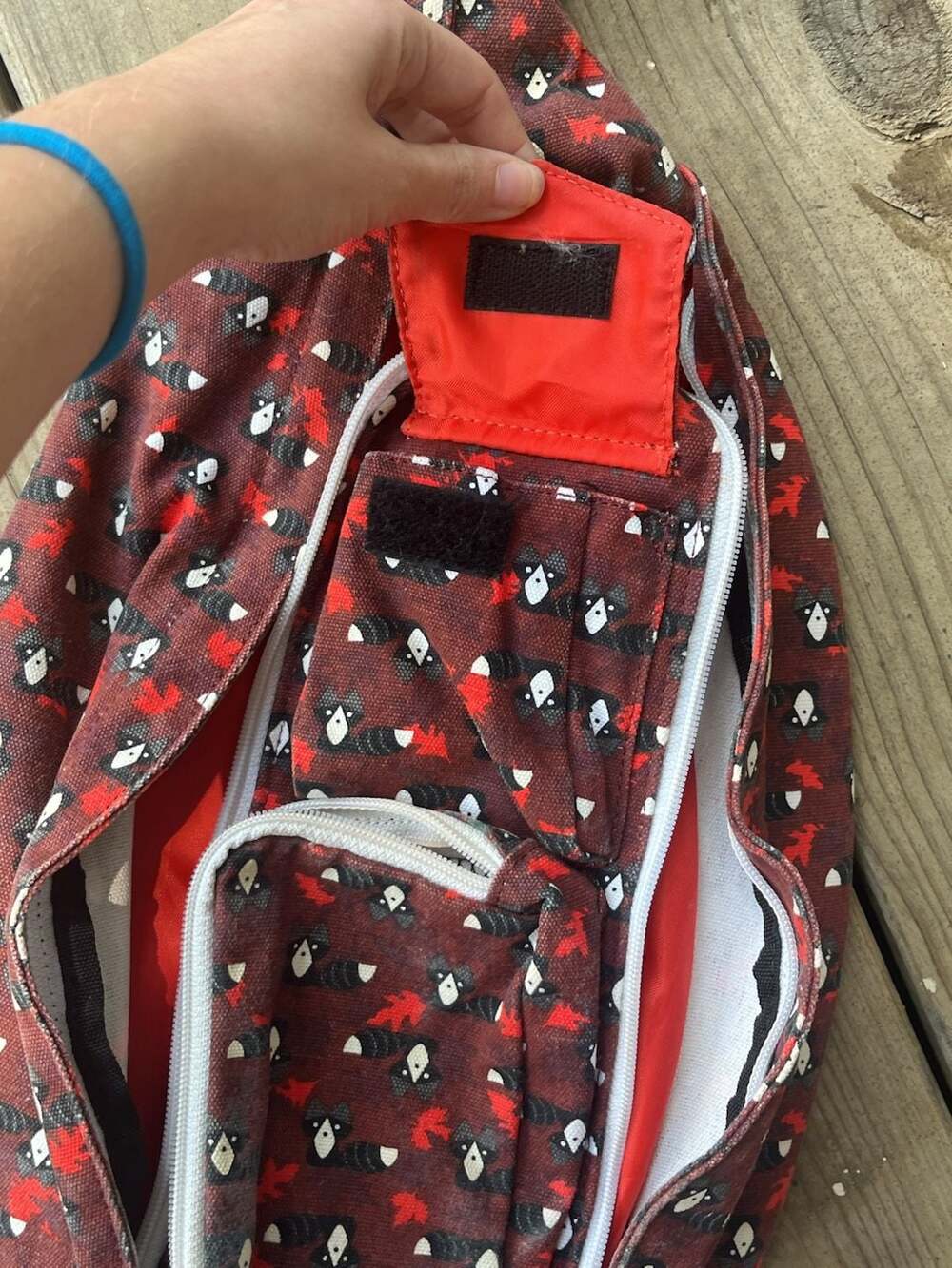 KAVU Rope Sling Crossbody Bag in Raccoon Print - Picture 5 of 8
